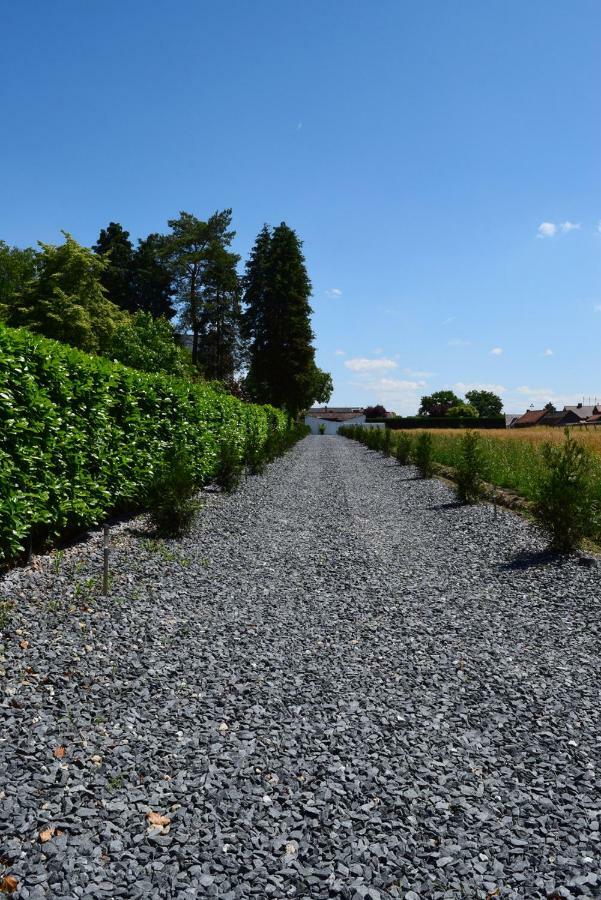 Bil-Zenn Villa Bilzen Exteriör bild